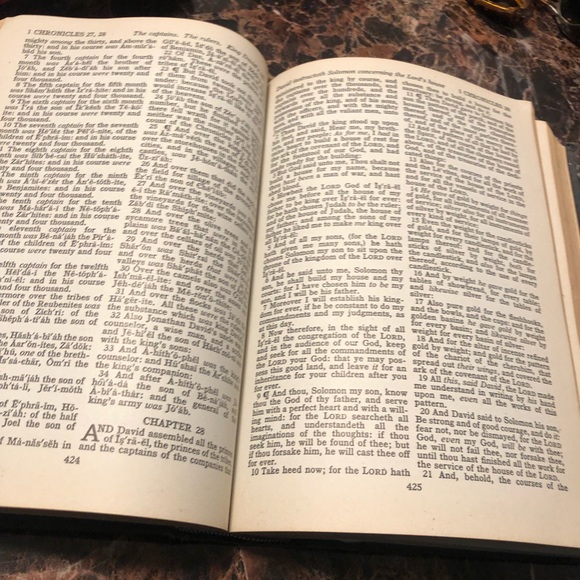 Holy Bible - Picture 16 of 16